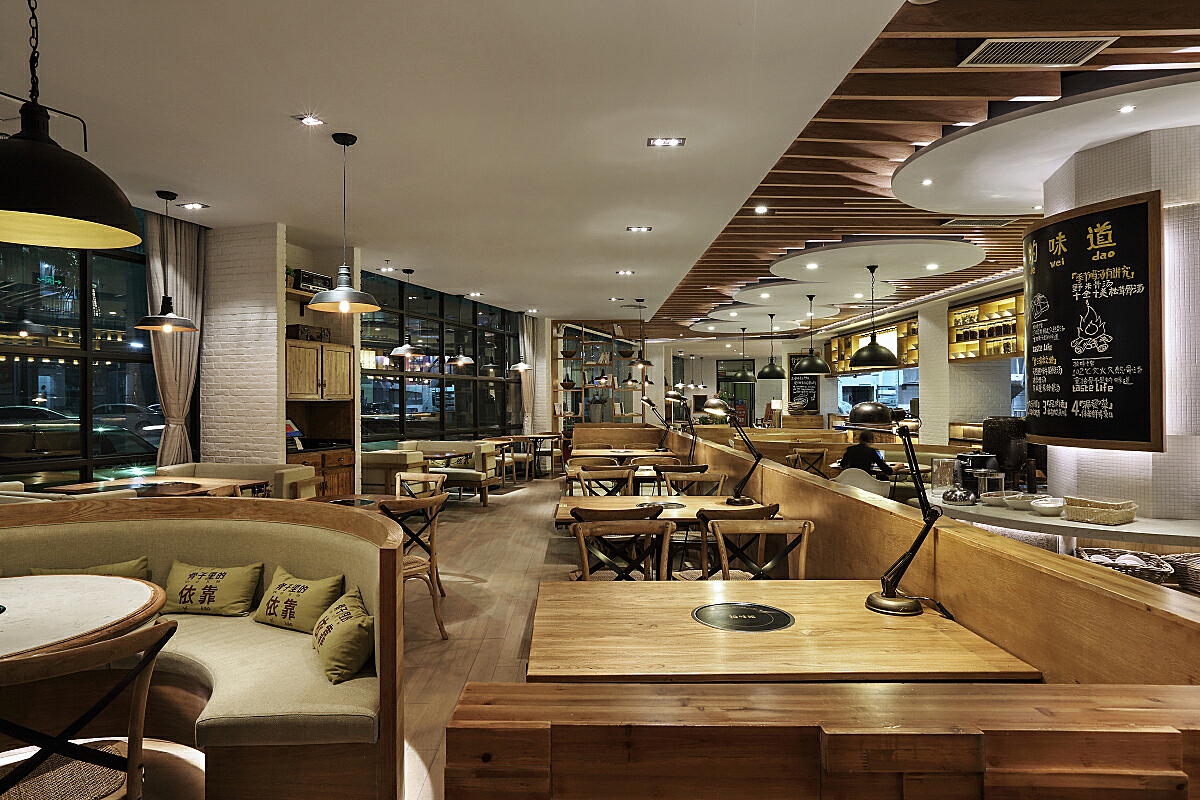 餐飲設(shè)計(jì)：色彩與材質(zhì)的巧妙搭配